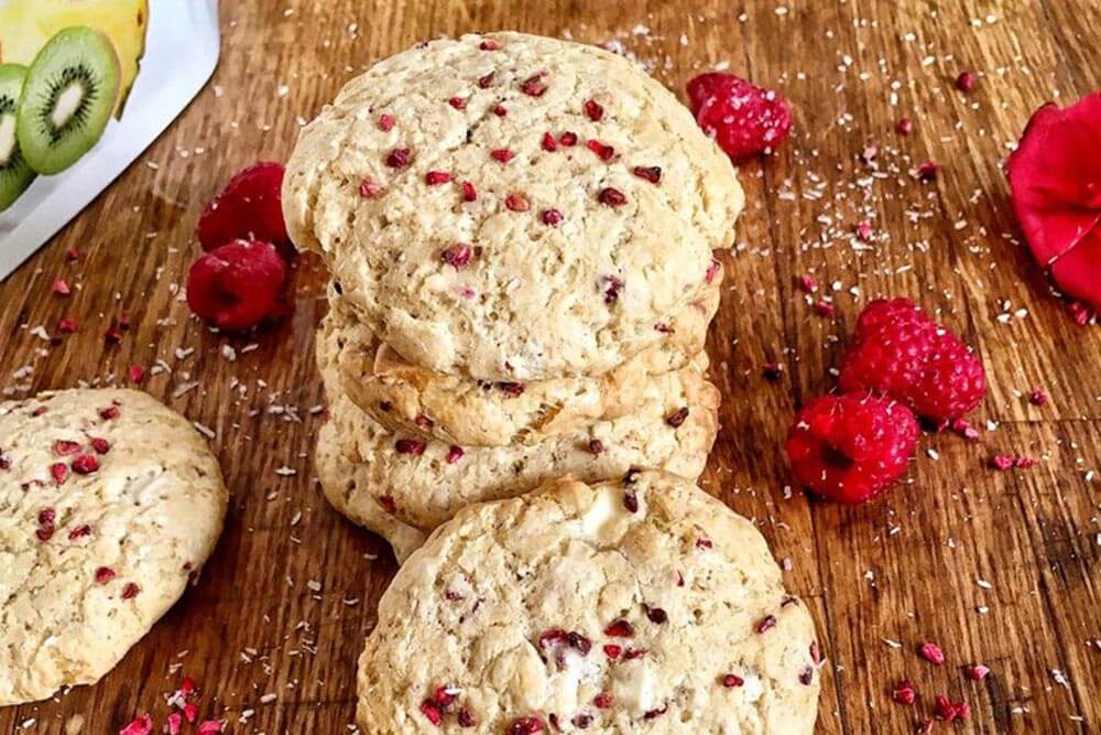 Raspberry and Coconut Cookies are a healthier alternative than Pretzel and White Chocolate!